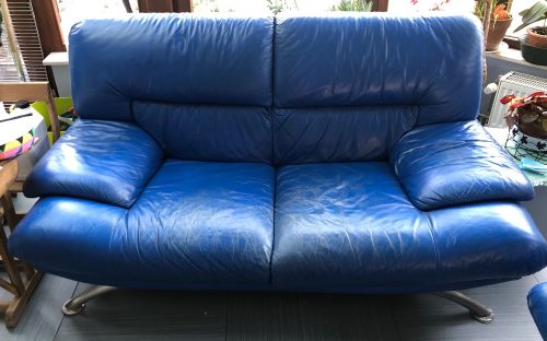 Canape d'angle en cuir véritable de couleur bleue