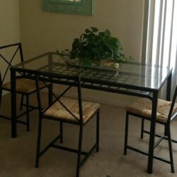 tableIkea